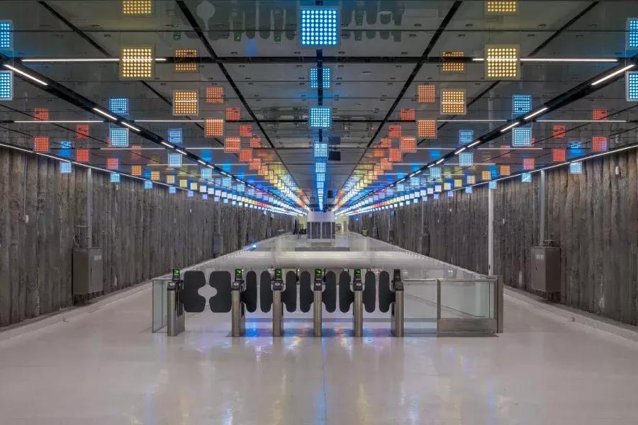 “Lucy in the Sky” by Erwin Redl, 2021, Central Subway: 联合广场 Market Station
